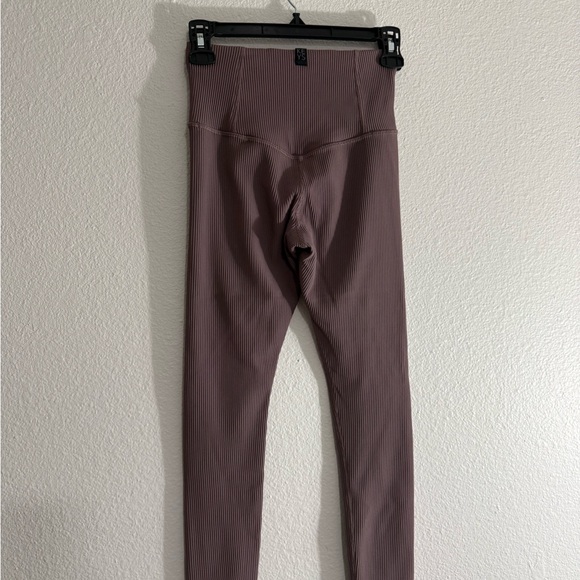 Athleta Mauve Ribbed Leggings - Picture 5 of 7